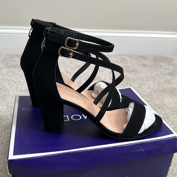 Top Moda Black Sandals - Picture 4 of 4